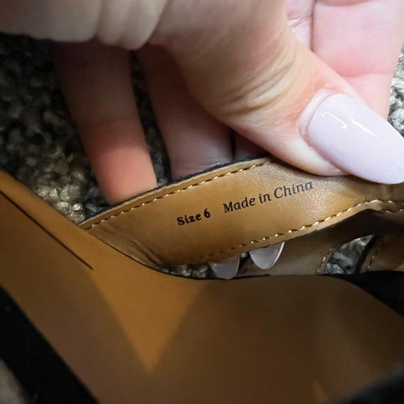 Dolce Vita Tracey Suede Wedges - Picture 2 of 5